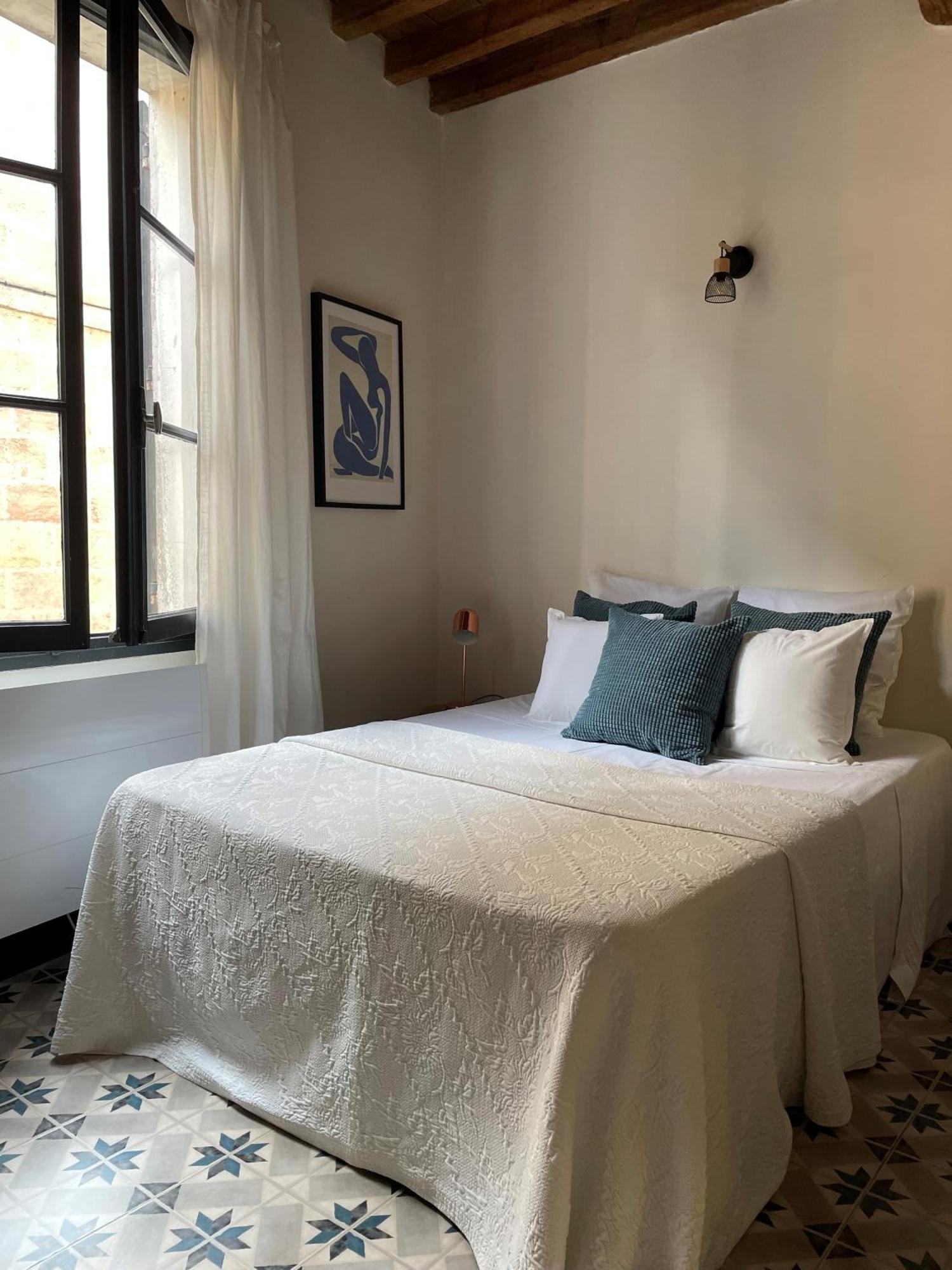Le Petit Arles Apartment ภายนอก รูปภาพ